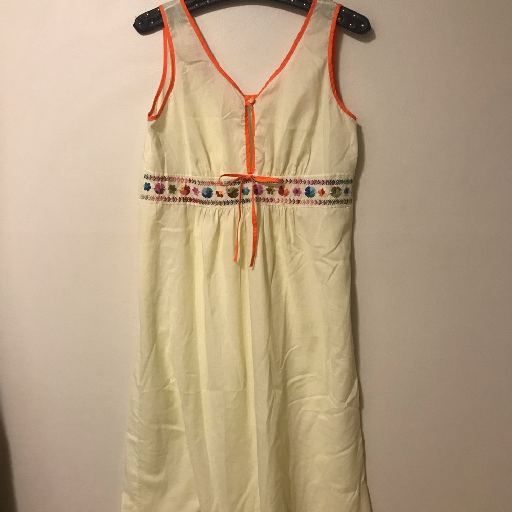 Creamy Light Yellow Sleeveless Embroidered Waist House Dress Pyjama